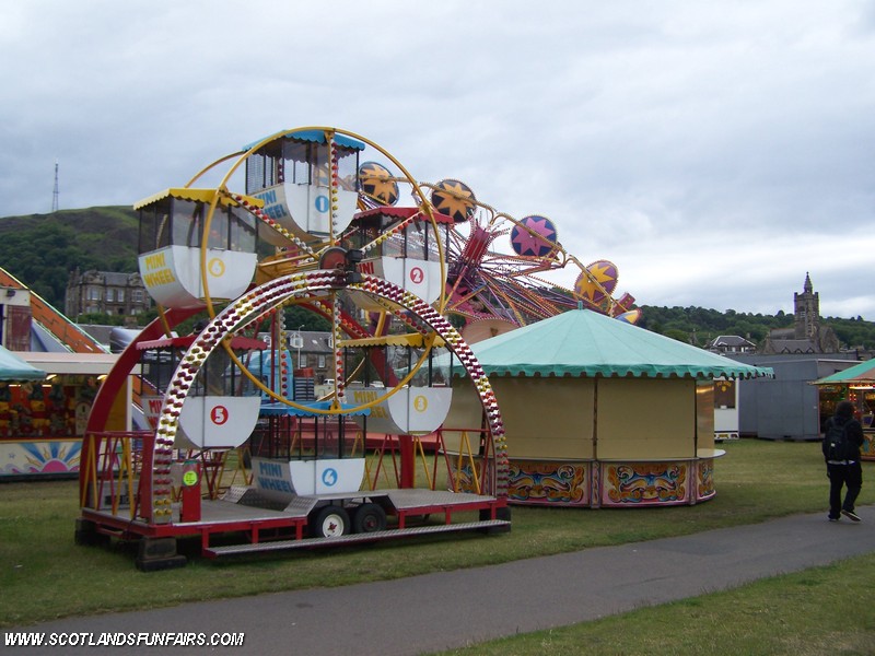 Wilmots Mini Wheel & Hoopla