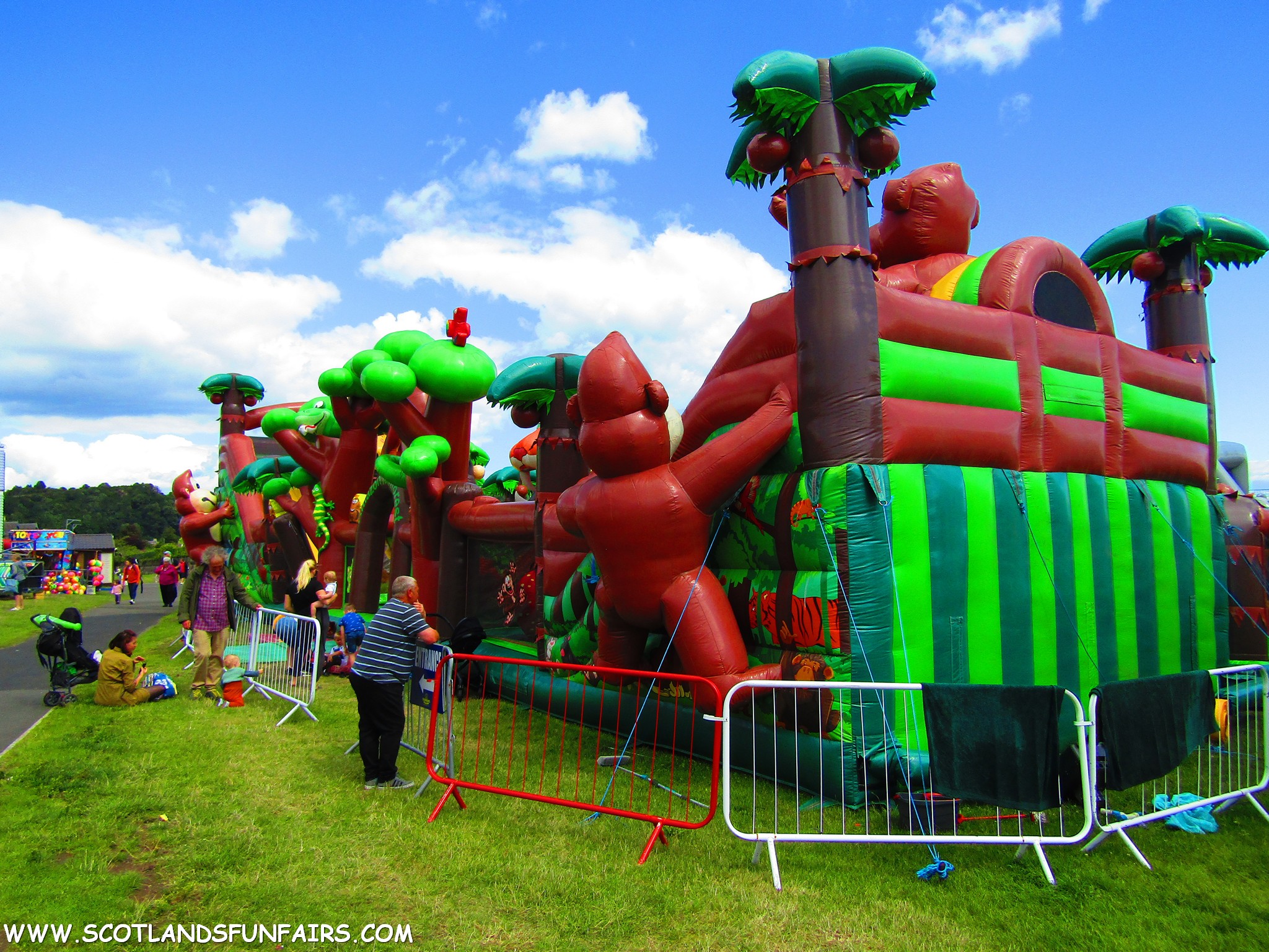 David Thomsons Inflatable Playarea