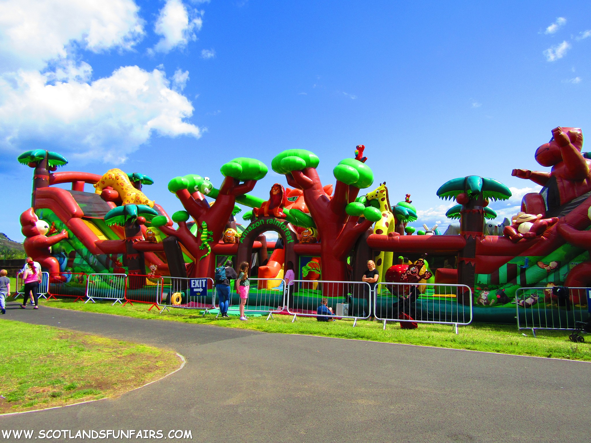 David Thomsons Inflatable Playarea