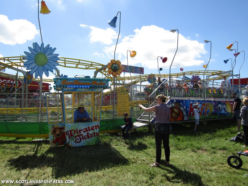 Macauley Harts Rollercoaster
