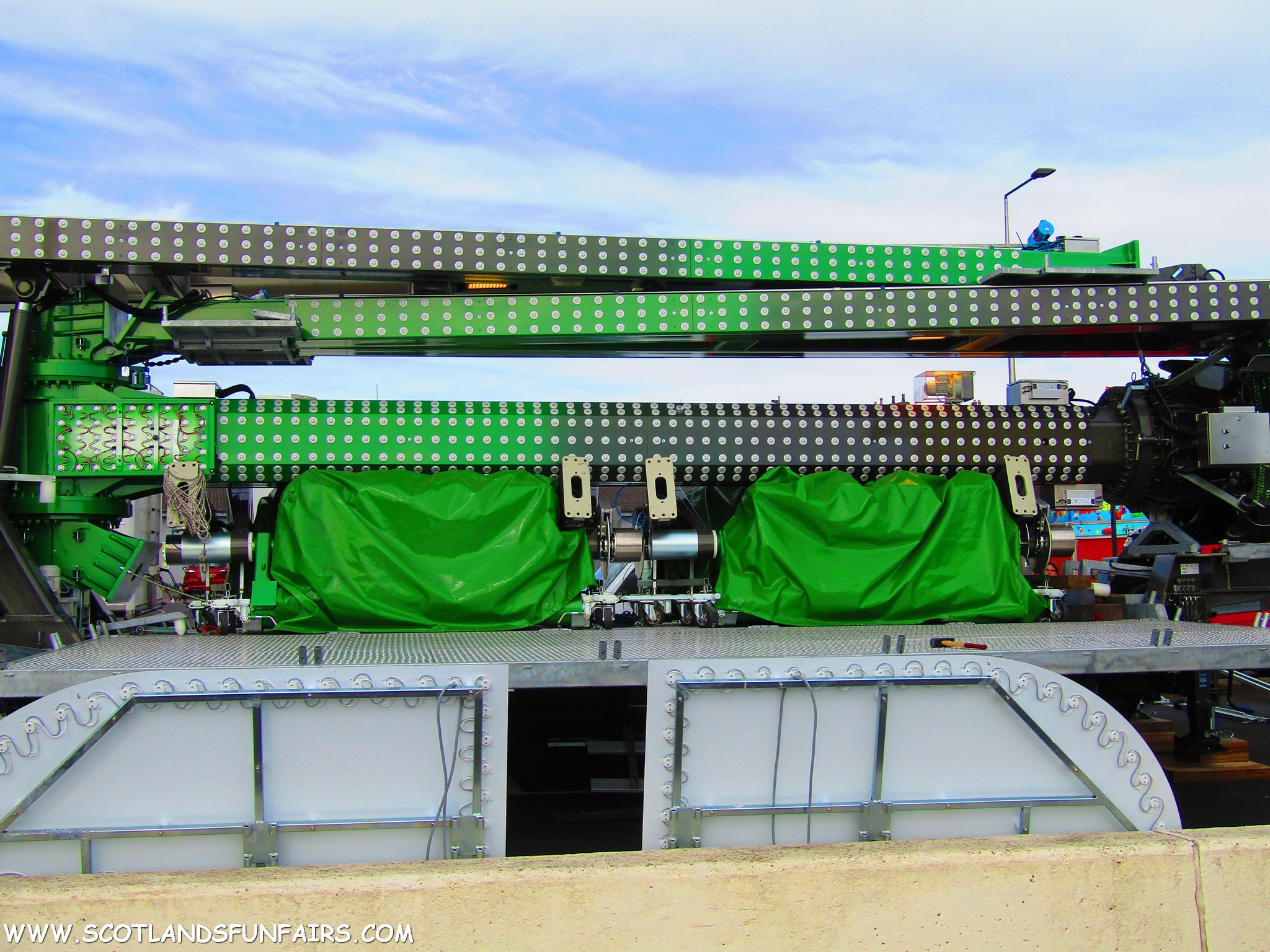 Mitchell Taylors Loopfighter