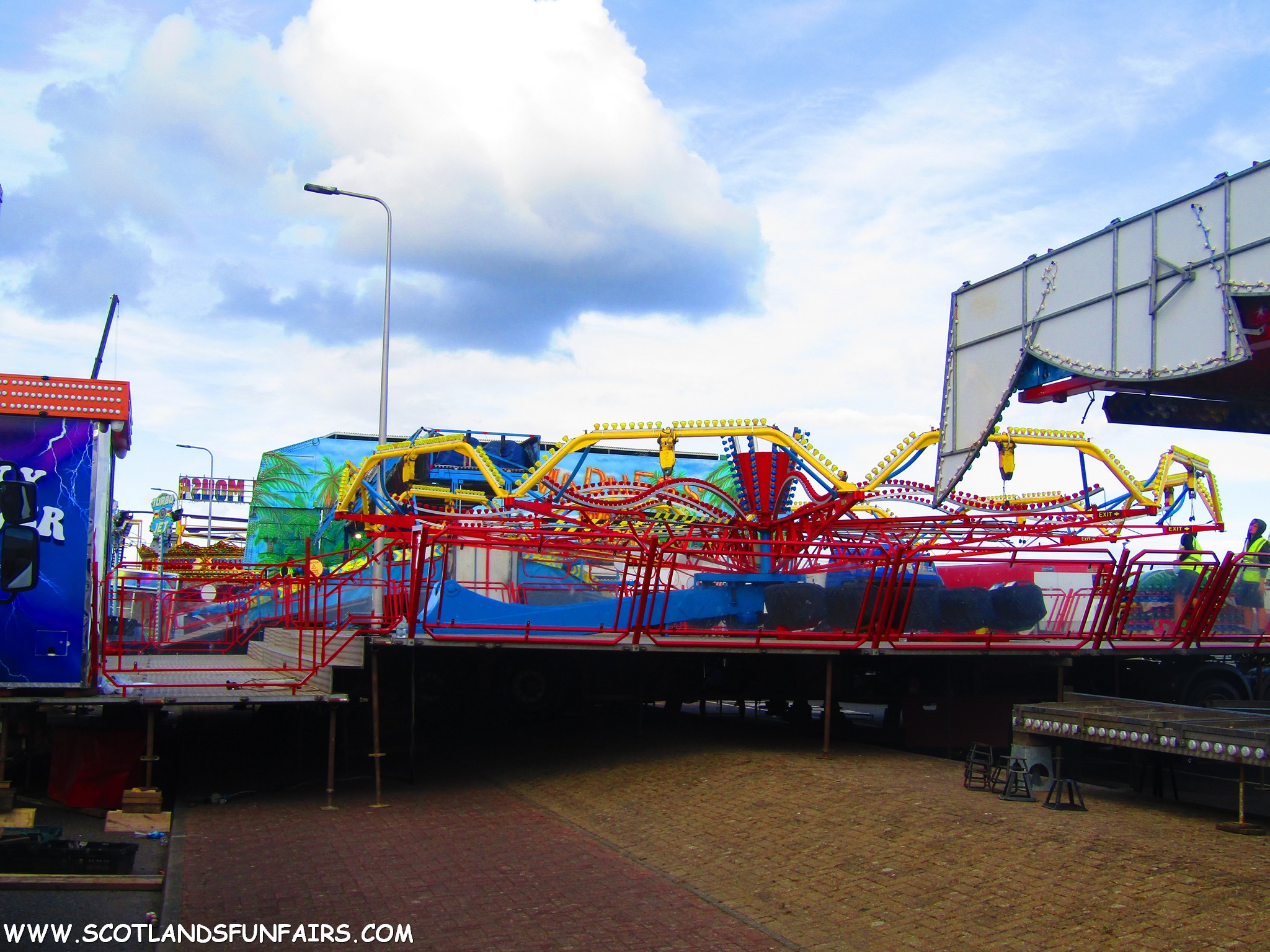 Christian Whites Skydiver