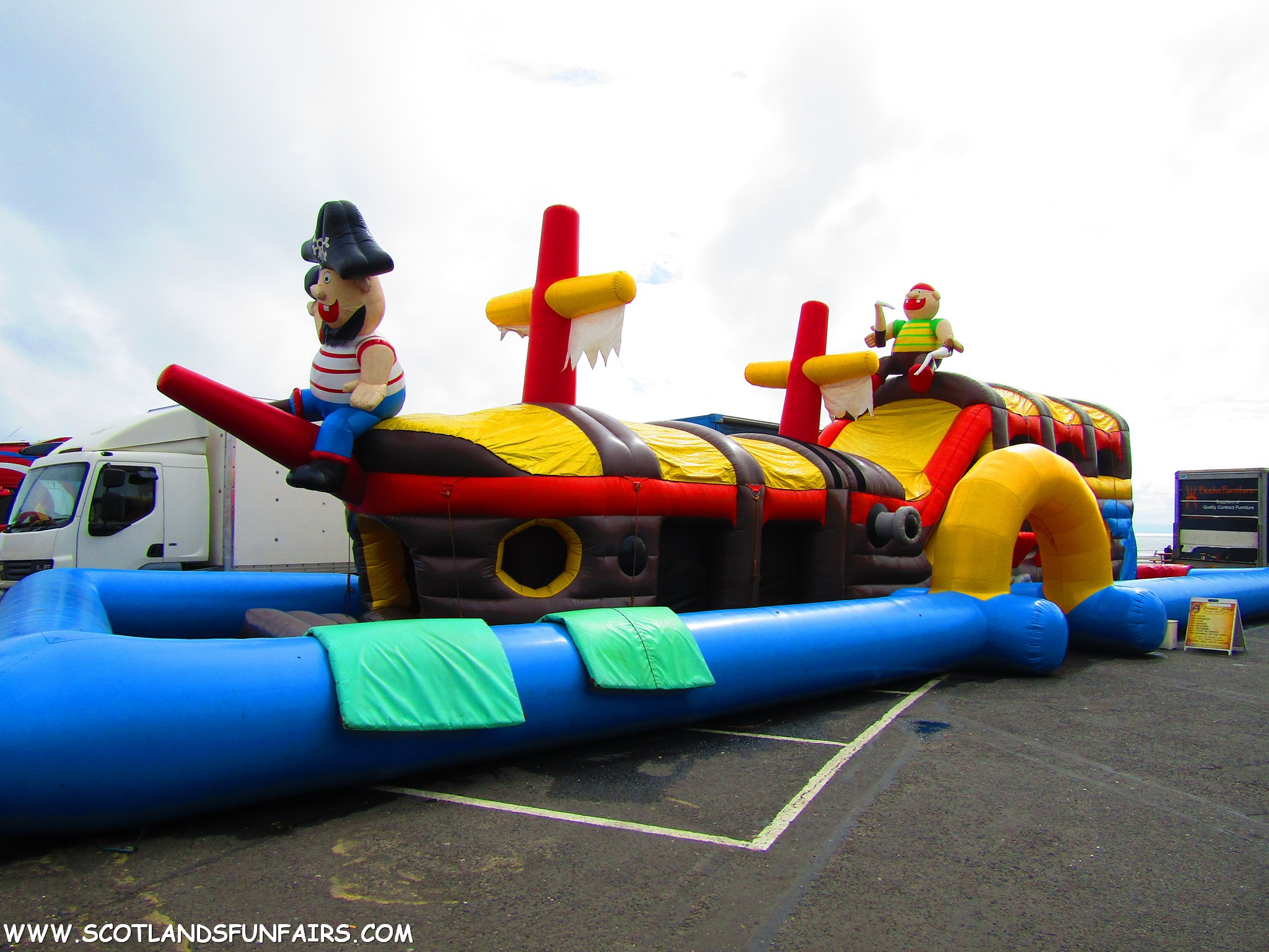 John Irvins Inflatable Playarea