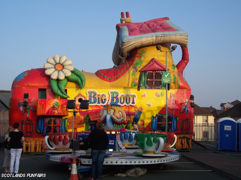 Philip Paris's Funhouse & Teacups