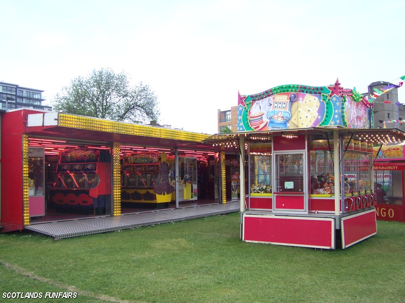 Jai Irvins Arcade & Irvin Stringfellows Cranes