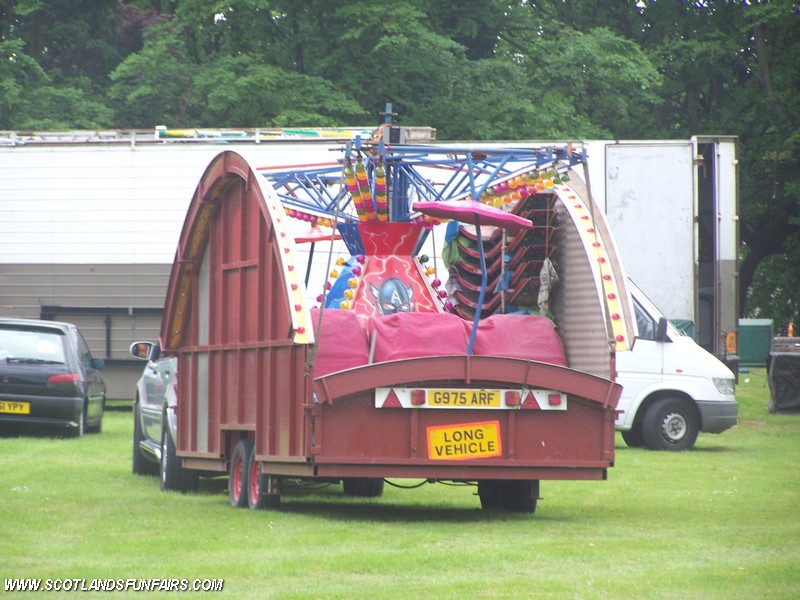 Darren Cowleys Mini Skydiver Load