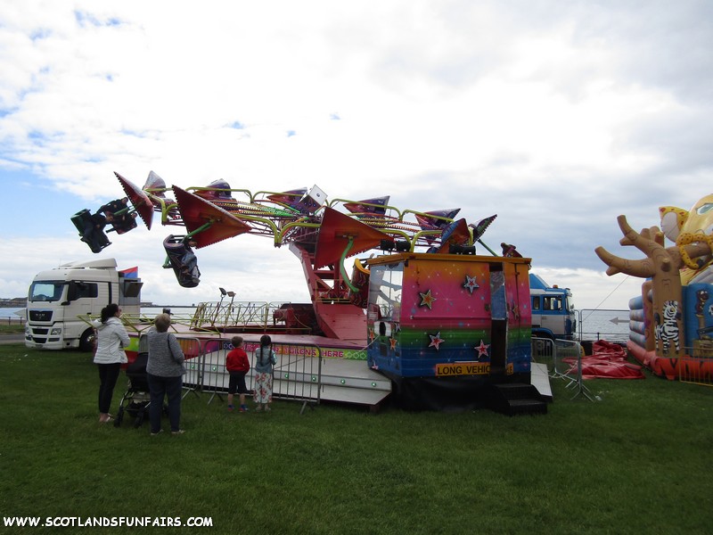 Grant & Warren Wallis's Skydiver