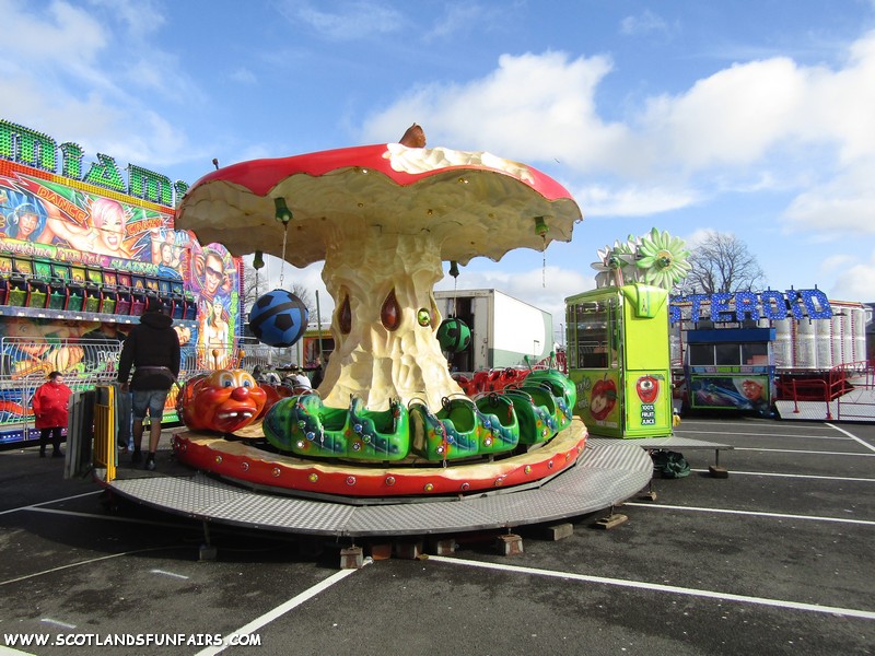 Johnny Pullars Baby Apple Ride