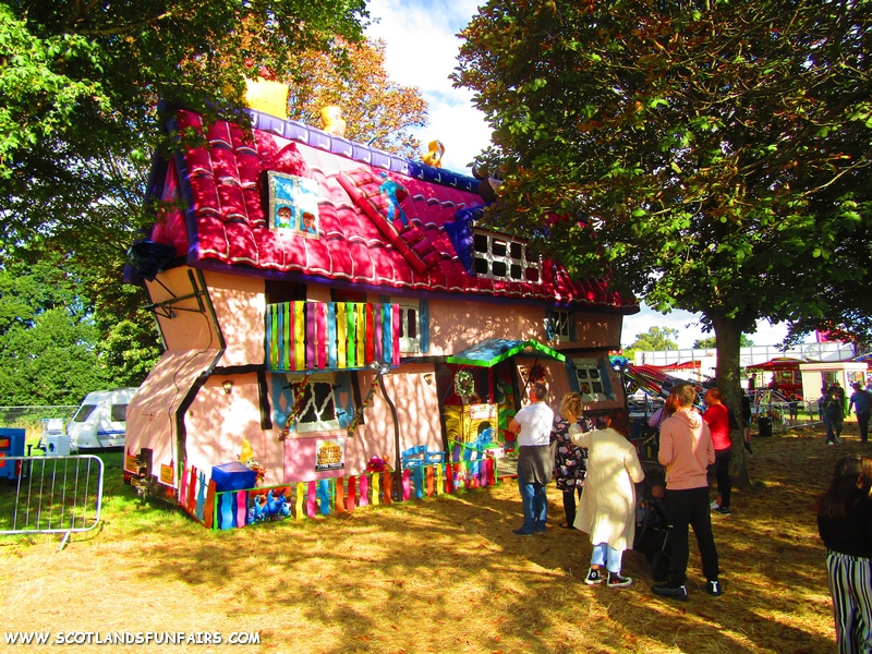 Neil Dorwards Funhouse