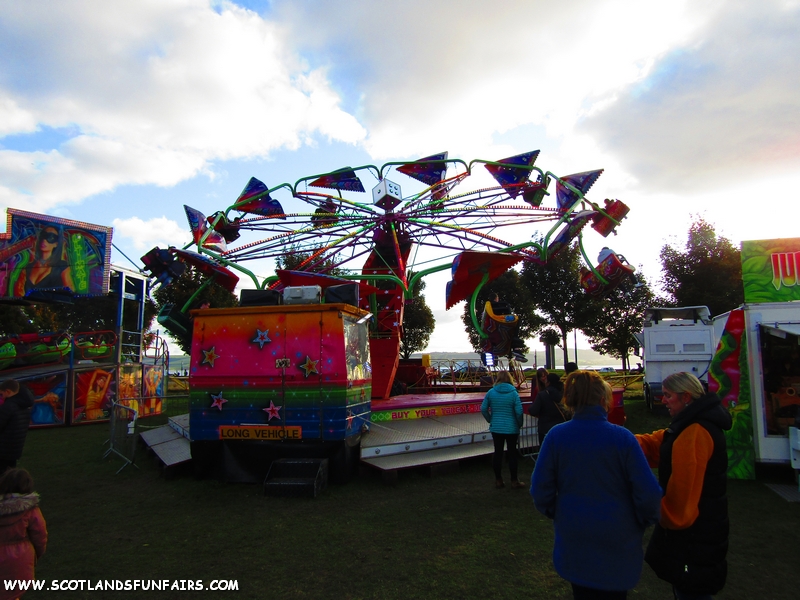 Grant & Warren Wallis's Skydiver