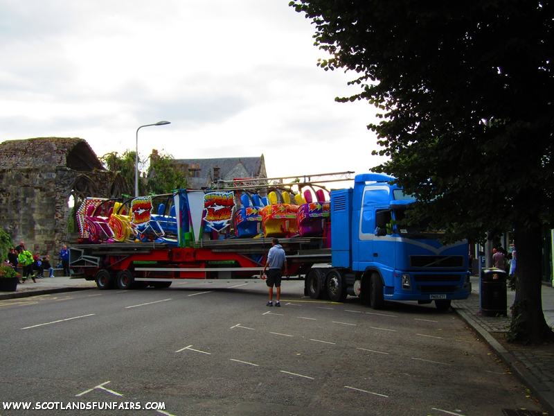 Jonathan Wheatleys Fun Factory Building Up