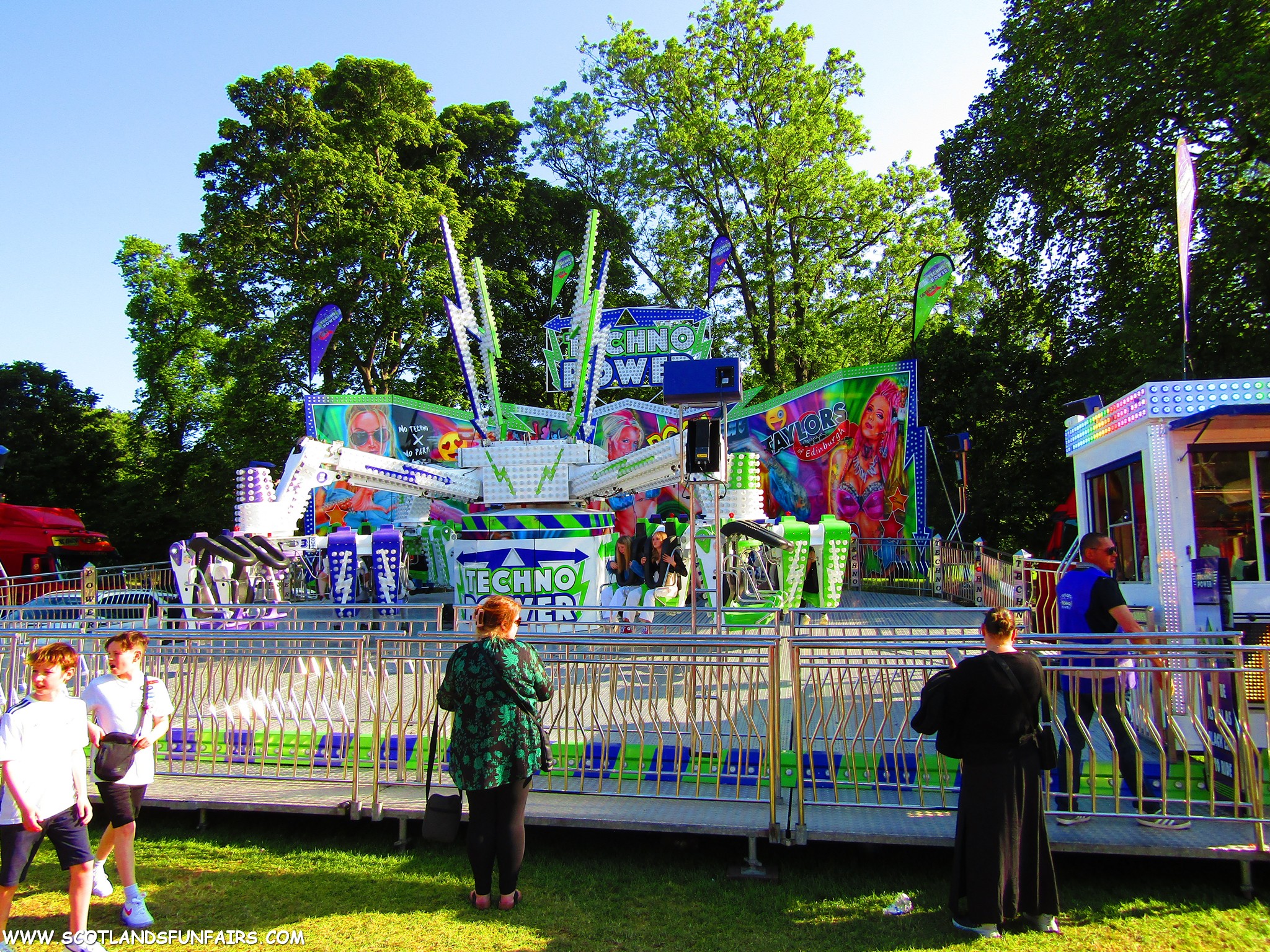 Mitchell Taylors Extreme