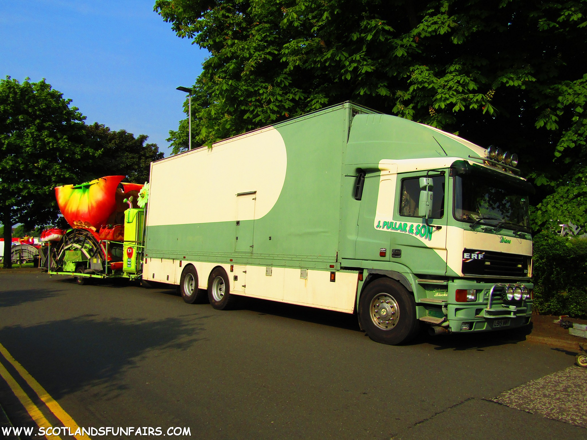 Johnny Pullars ERF & Baby Apple Load