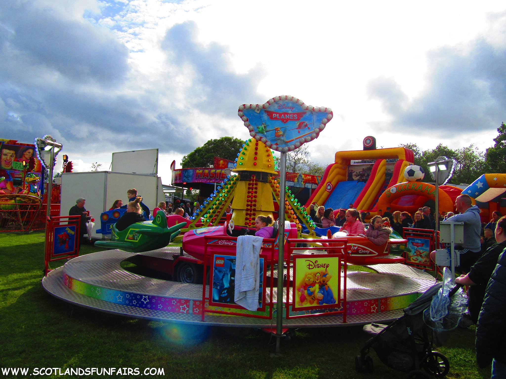 Nathaniel Codonas Mini Jets