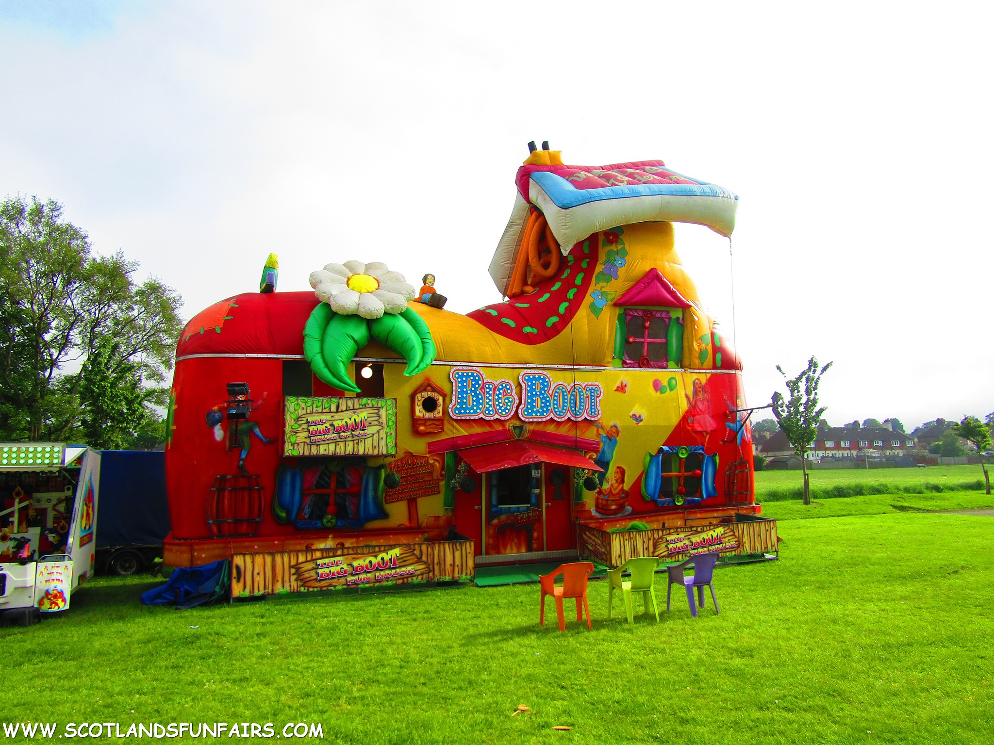 Phillip Paris's Funhouse