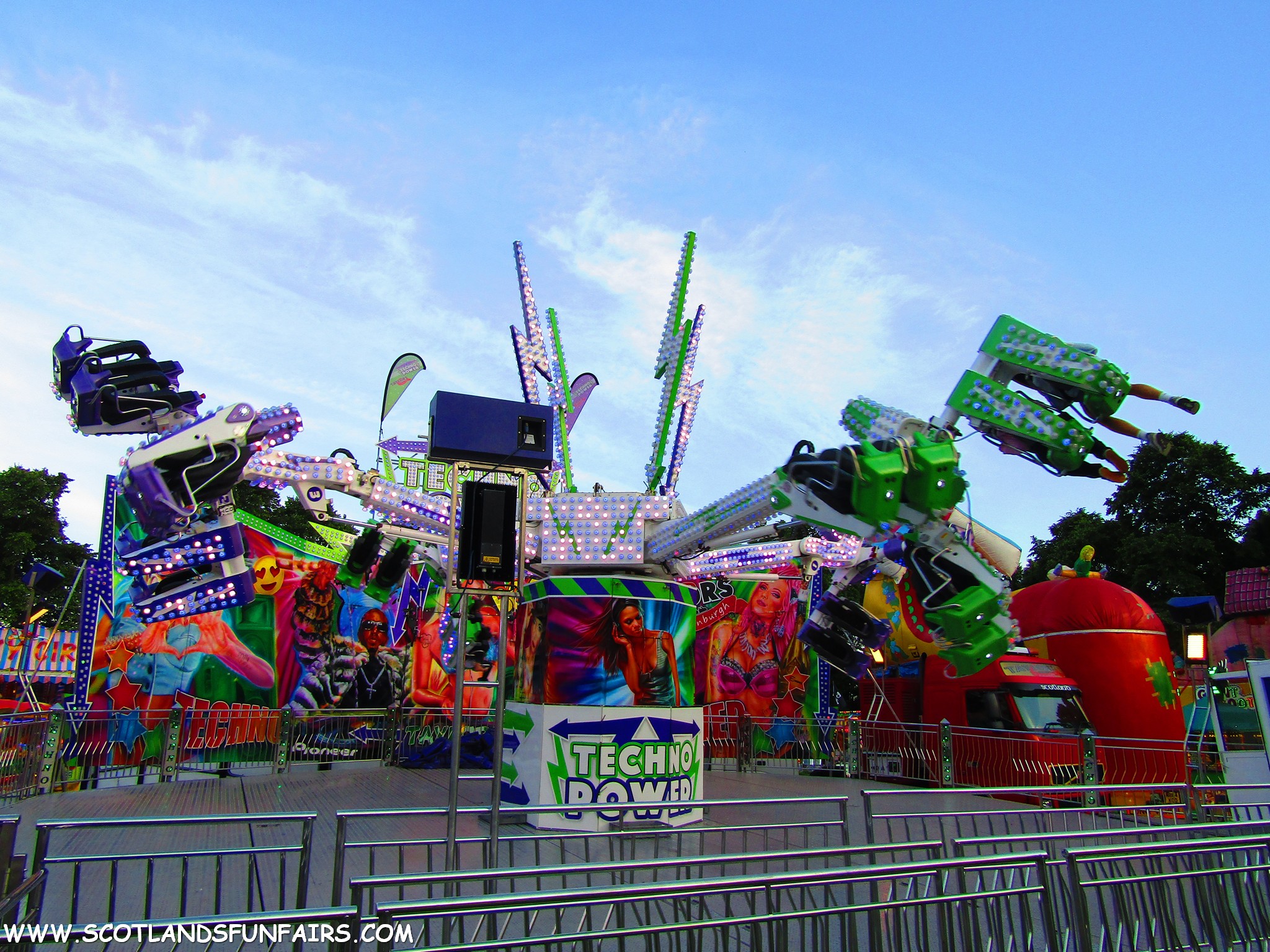 Mitchell Taylors Extreme