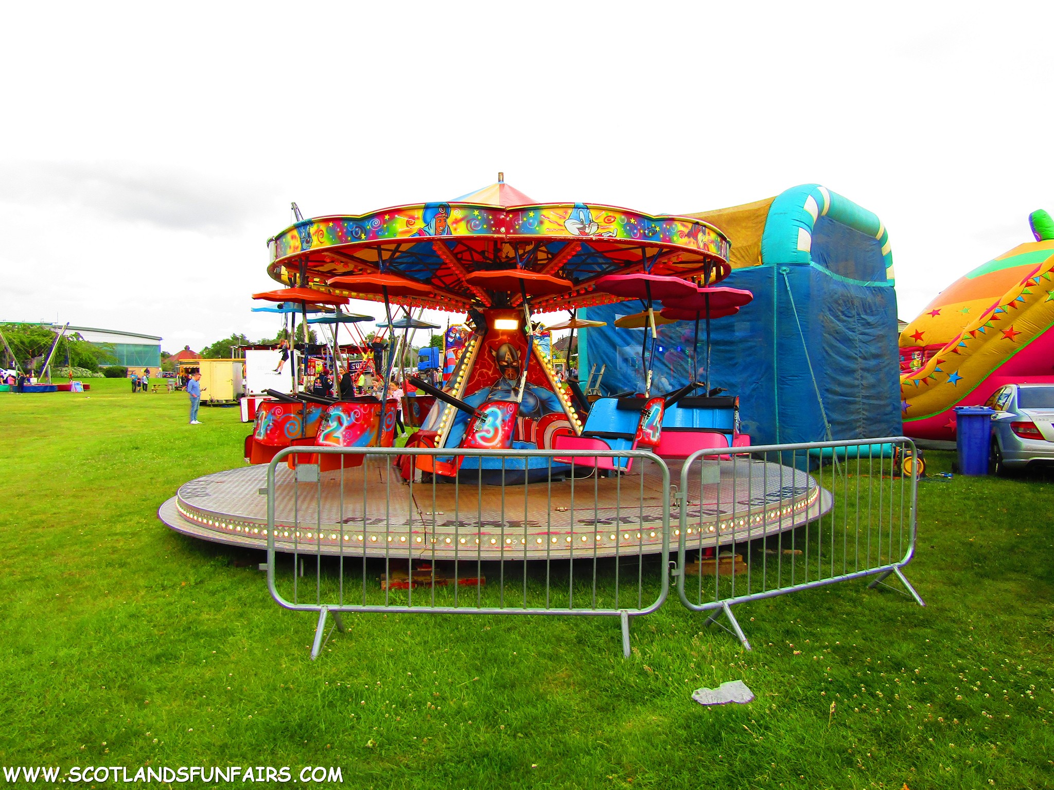 Alfie Clarks Mini Skydiver