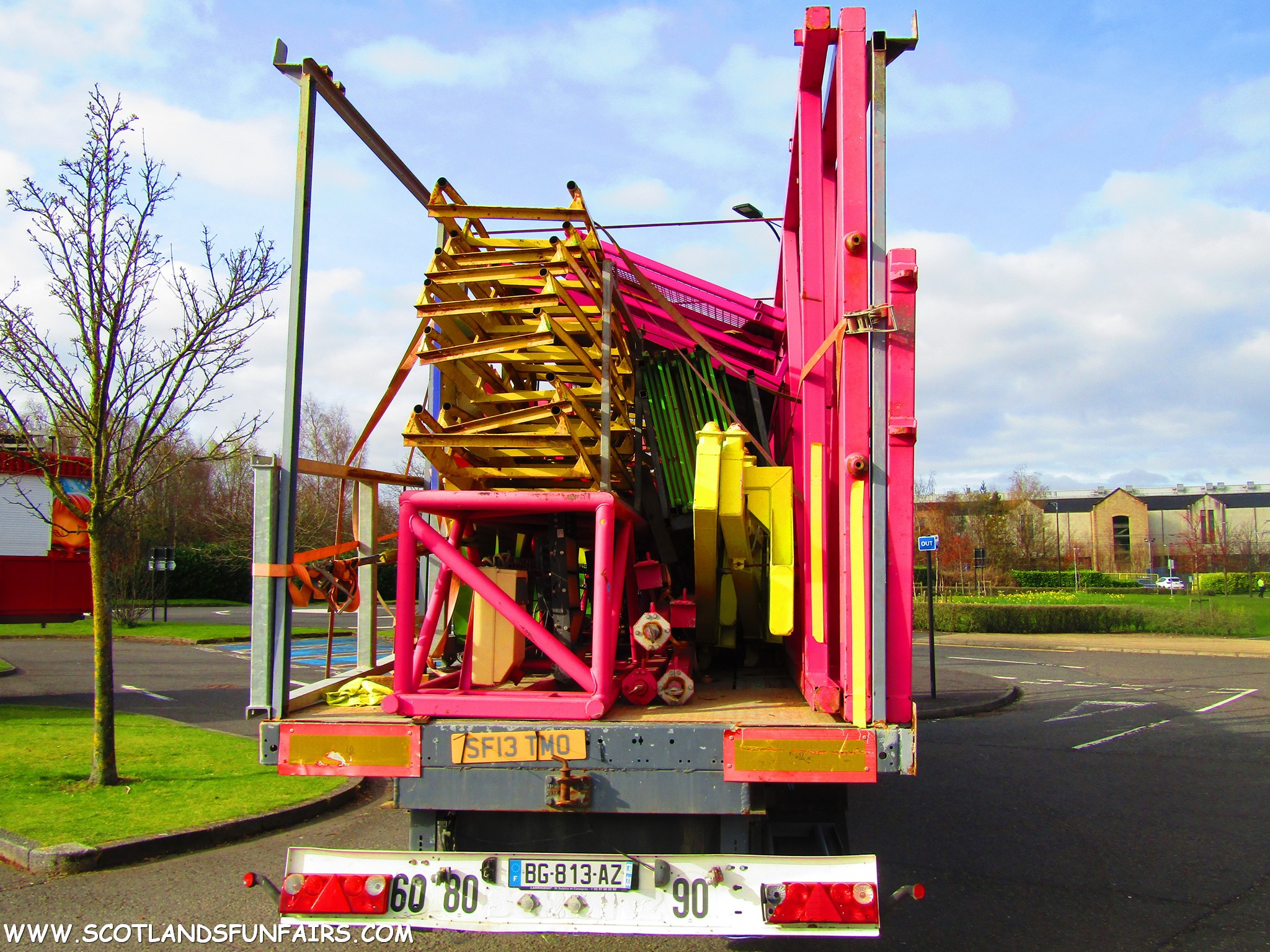 Thomsons Rollercoaster Load