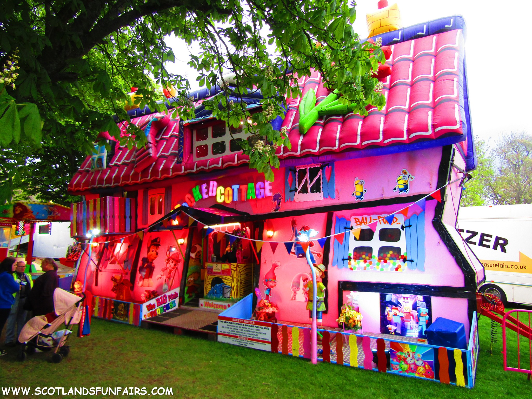 Neil Dorwards Funhouse