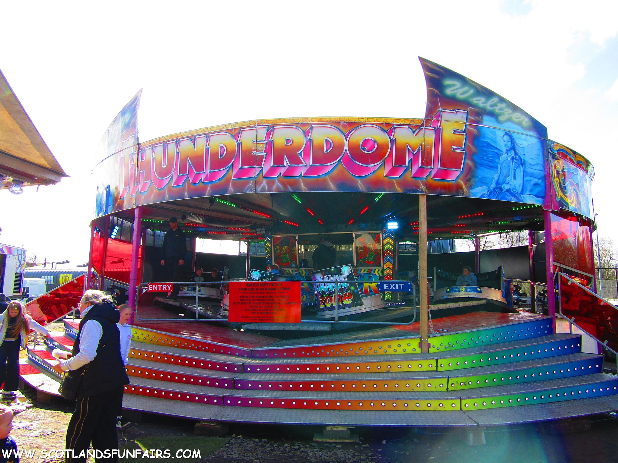 Warren Wallis's Waltzer