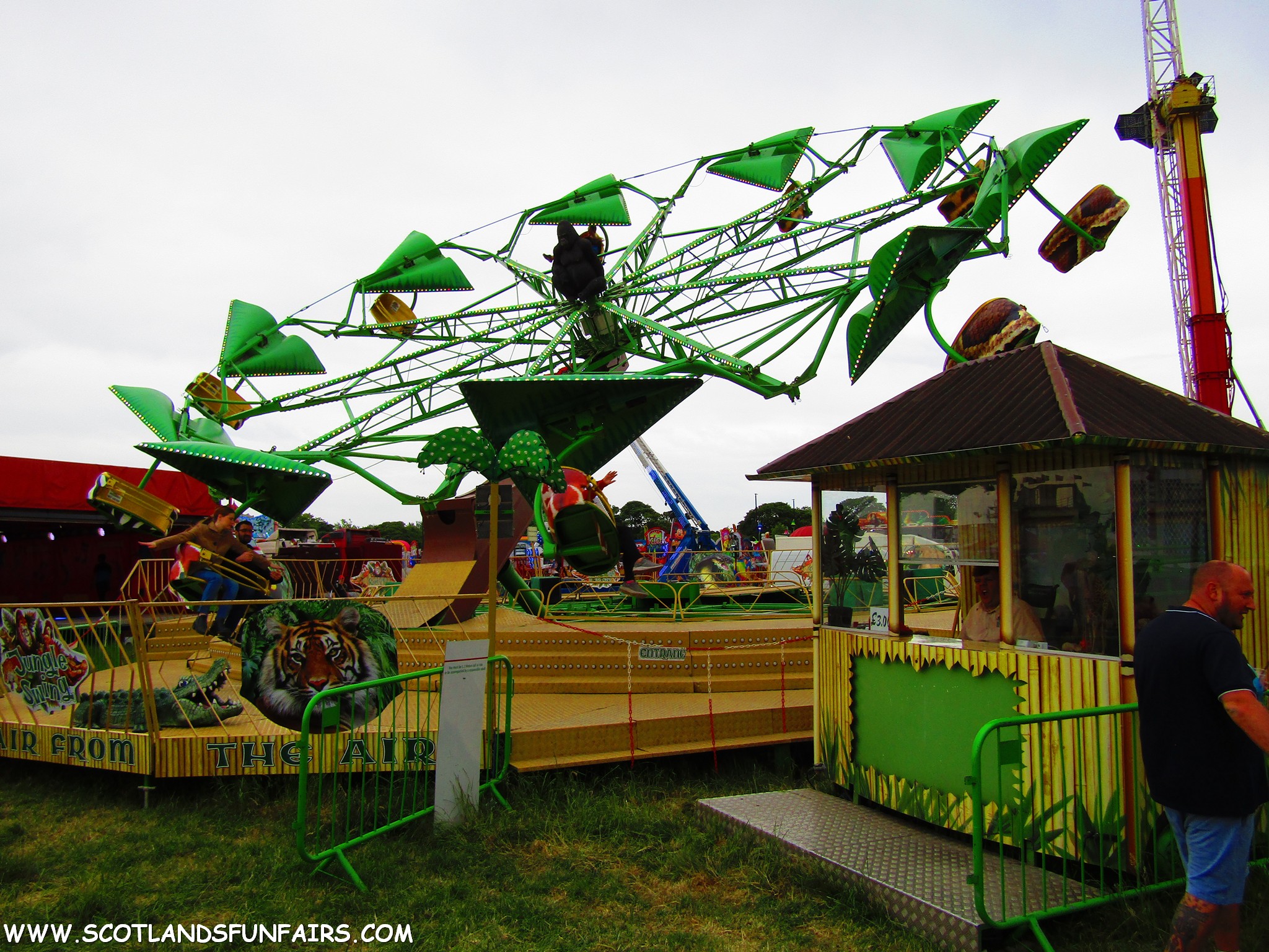 Dale Wesseldines Skydiver