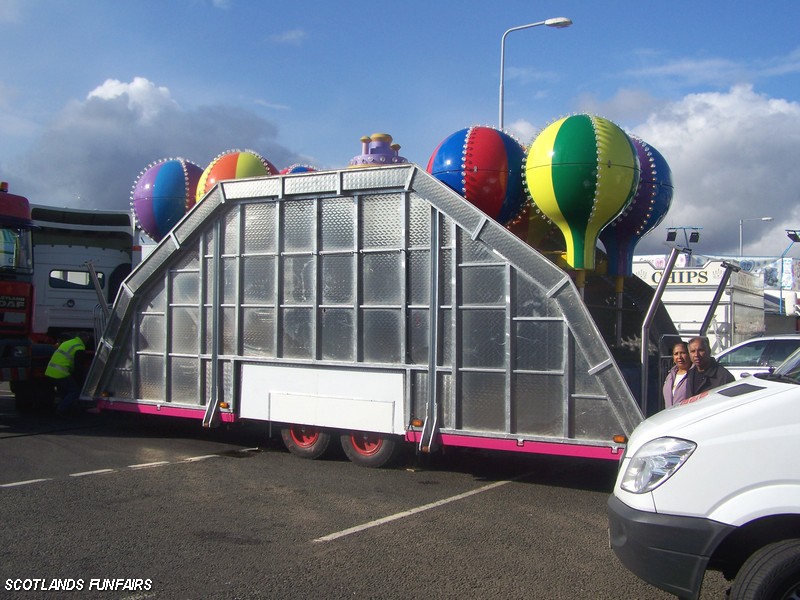 Global Events & Attractions Balloons Load