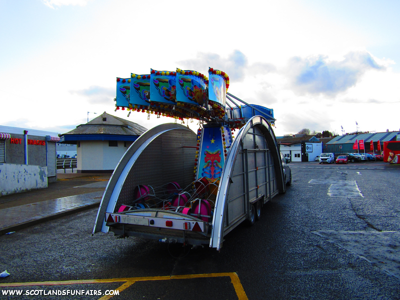 John Irvins Mini Chairs Load