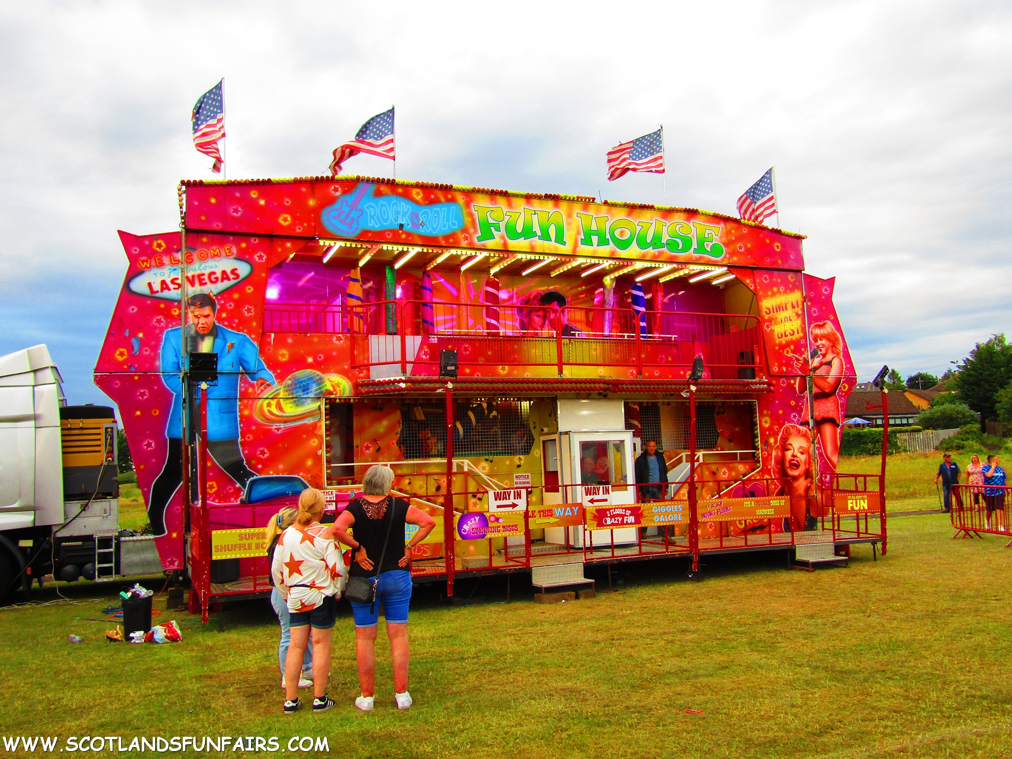 Evans & Smiths Funhouse