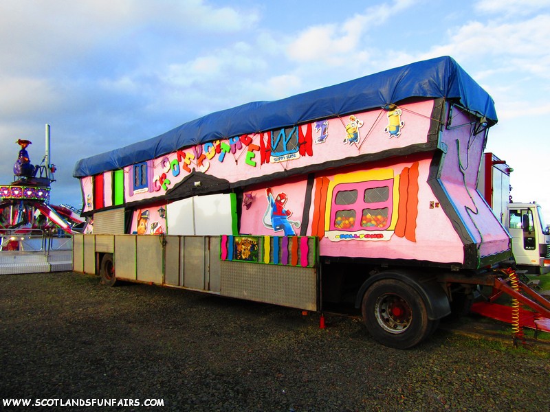 Neil Dorwards Funhouse Load