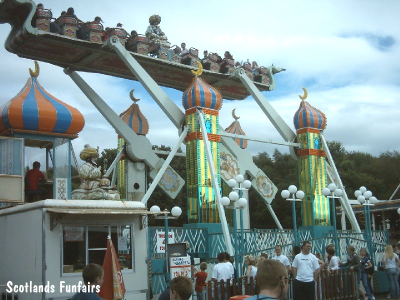 M&D's Theme Park Flying Carpet