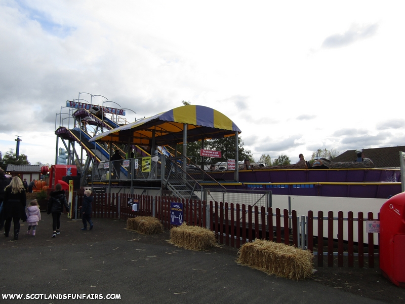 M&D's Theme Parks Log Flume