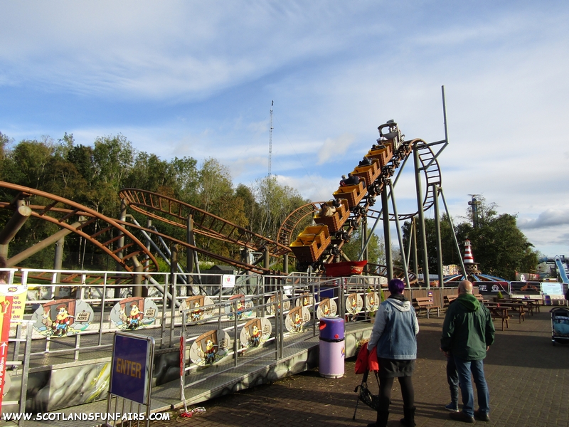 M&D's Theme Parks Rollercoaster