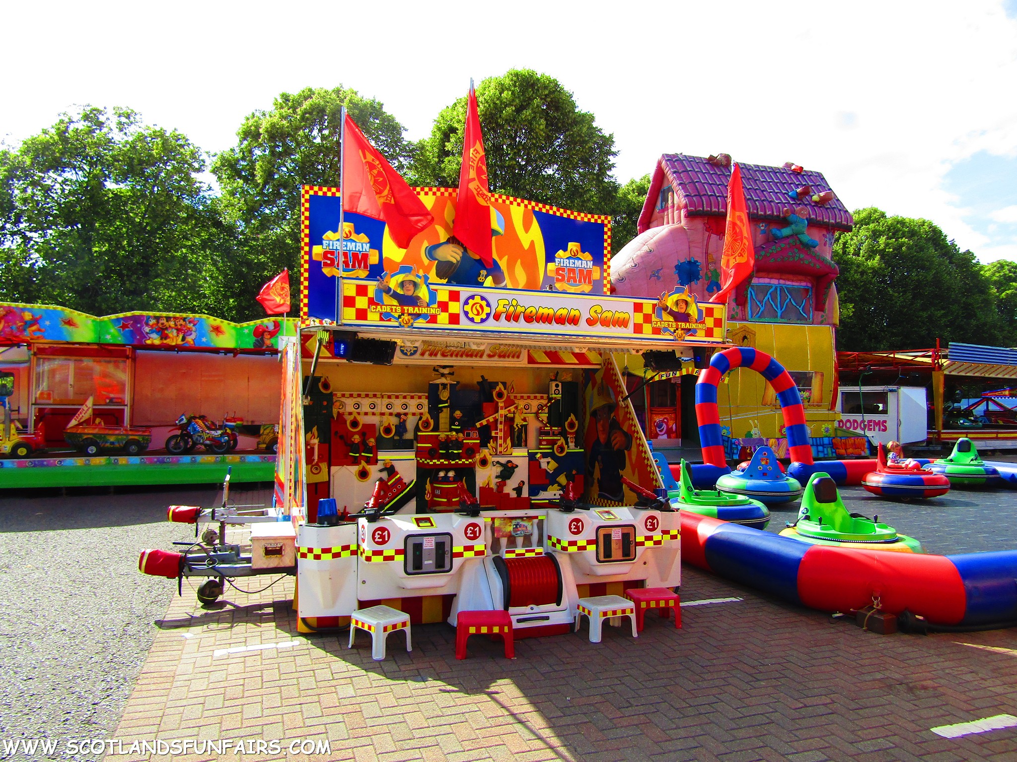 Asa Pullars Water Guns